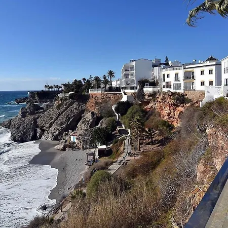 Mit Privatpool Fuer 6 Personen Ca 246 Qm In Nerja, Andalusien Costa Del Sol Holiday home